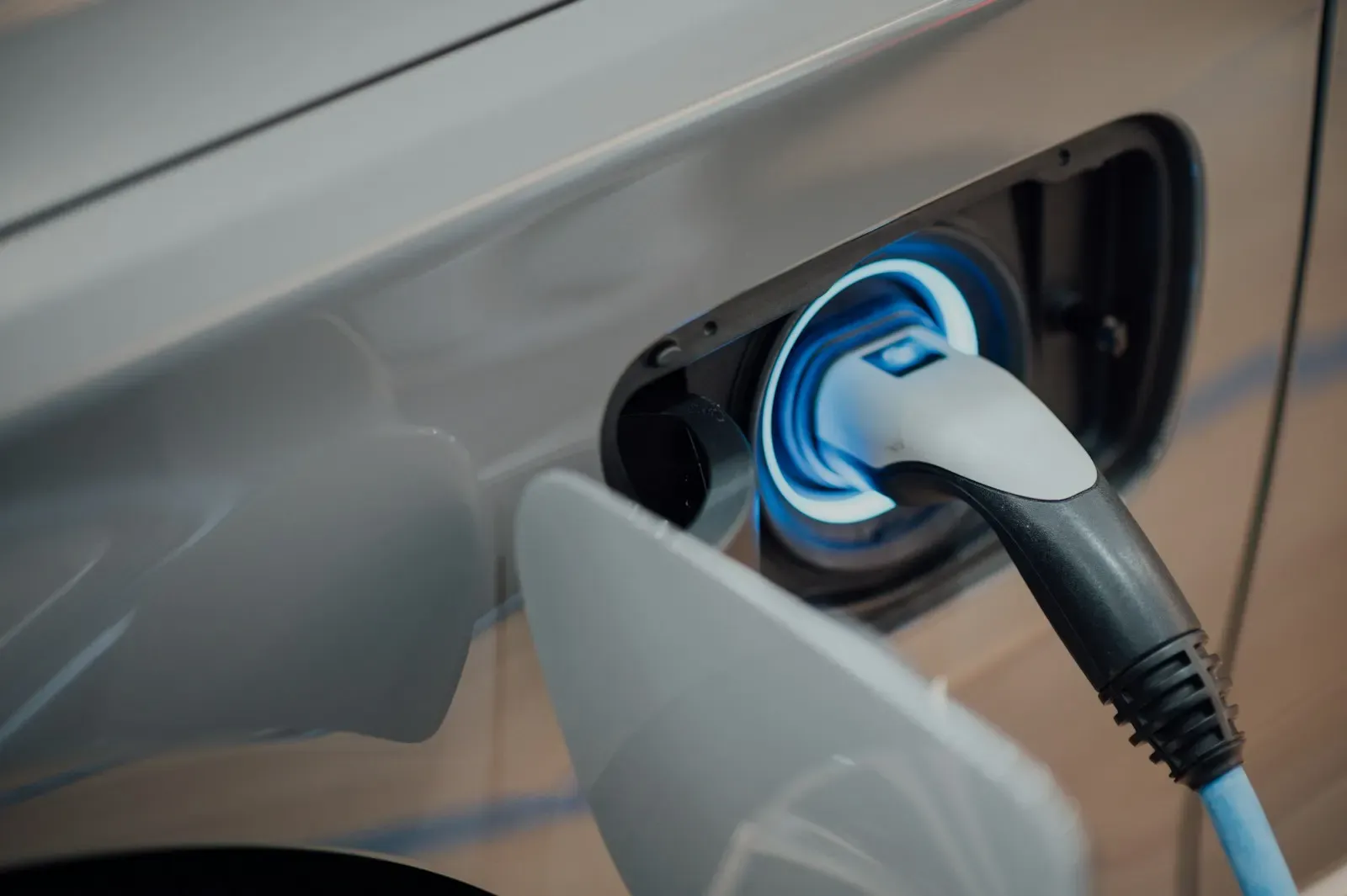 Tesla & EV repair Ottawa